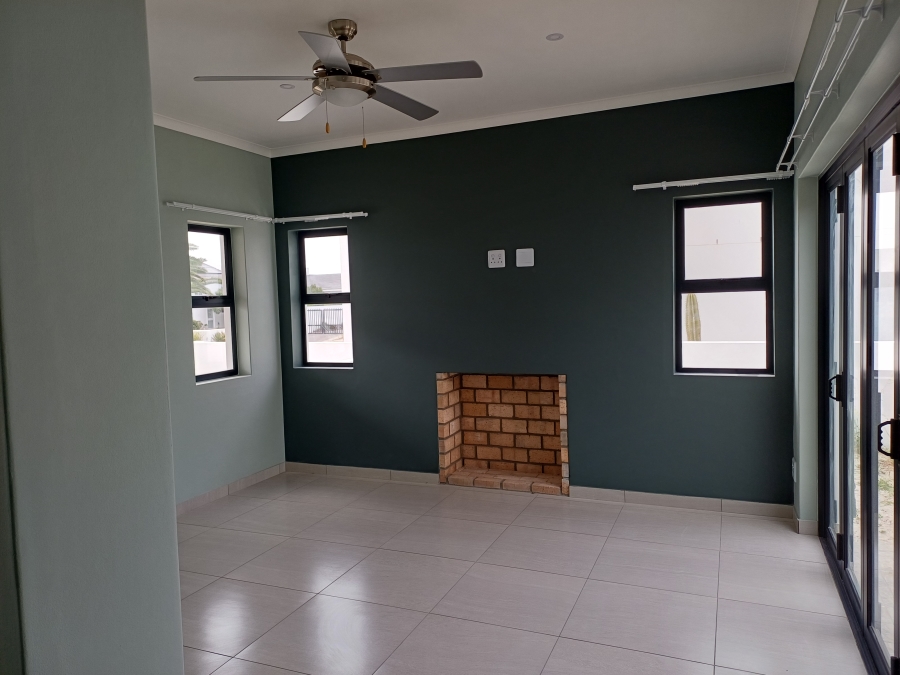 To Let 3 Bedroom Property for Rent in Shelley Point Western Cape